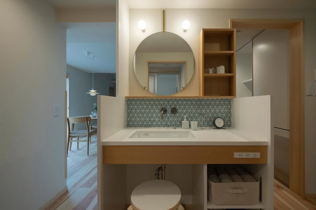 身支度のひとときを彩る、心地よい洗面まわりの収納