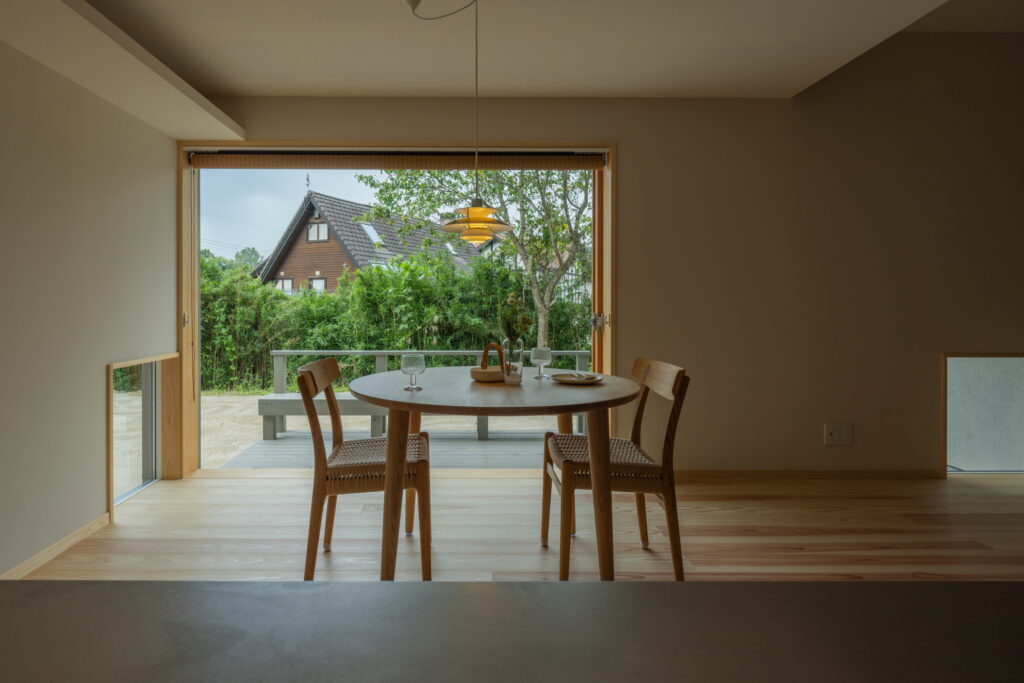 食卓にあたたかな灯りを。心がほどけるダイニング照明